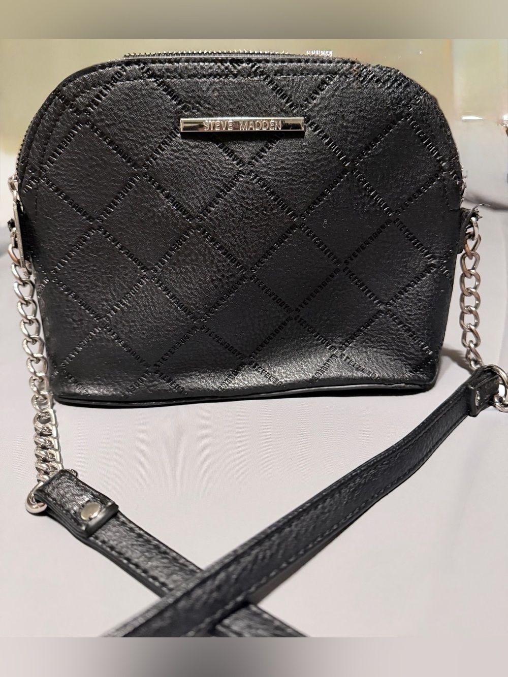 Steve Madden Faux Leather Crossbody Bag in Black with Silver Chain - Picture 2 of 16